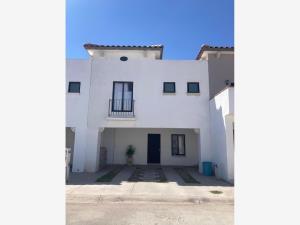 Casa en venta en Los Almendros, Torreón, Coahuila de Zaragoza