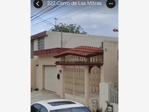 Casa en venta en Las Puentes Sector 1, San Nicolás de los Garza, Nuevo León