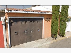 Casa en venta en Villa de las Flores 1a Sección (Unidad Coacalco), Coacalco de Berriozábal, México