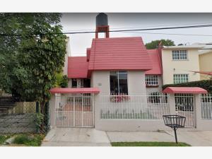 Casa en venta en Las Alamedas, Atizapán de Zaragoza, México