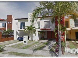 Casa en venta en Residencial Fluvial Vallarta, Puerto Vallarta, Jalisco