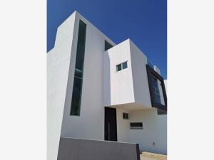 Casa en venta en Atzala, San Andrés Cholula, Puebla