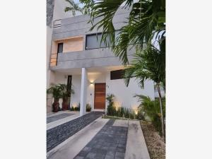 Casa en venta en Arbolada, Benito Juárez, Quintana Roo