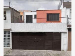 Casa en venta en El Retoño, Iztapalapa, Ciudad de México
