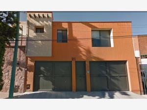 Casa en venta en Lomas Cuarta Sección, San Luis Potosí, San Luis Potosí