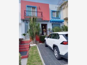 Casa en venta en El Monasterio, Morelia, Michoacán de Ocampo