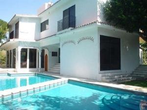 Casa en venta en Club de Golf Santa Fe, Xochitepec, Morelos