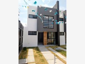 Casa en venta en San Isidro Castillotla, Puebla, Puebla