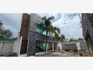 Casa en venta en Ahuatepec, Cuernavaca, Morelos Casa en venta en Ahuatepec, Cuernavaca, Morelos
