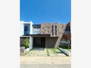 Casa en venta en La Camelina, Morelia, Michoacán de Ocampo