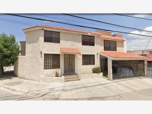 Casa en venta en Lomas Cuarta Sección, San Luis Potosí, San Luis Potosí