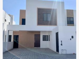 Casa en venta en Lomas de las Etnias, Torreón, Coahuila de Zaragoza Casa en venta en Lomas de las Etnias, Torreón, Coahuila de Zaragoza
