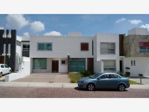 Casa en venta en Cumbres del Lago, Querétaro, Querétaro