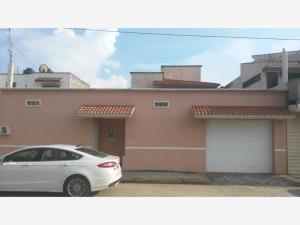 Casa en renta en Maria de la Piedad, Coatzacoalcos, Veracruz de Ignacio de la Llave