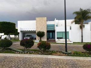 Casa en venta en Lomas de Angelópolis, San Andrés Cholula, Puebla Casa en venta en Lomas de Angelópolis, San Andrés Cholula, Puebla