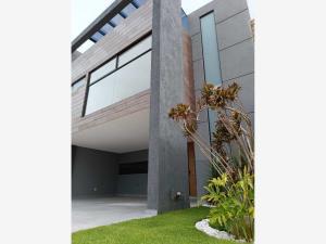 Casa en venta en San Francisco Ocotlán (Ocotlán), Coronango, Puebla