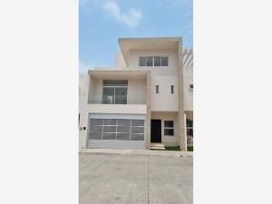 Casa en venta en Graciano Sánchez Romo, Boca del Río, Veracruz de Ignacio de la Llave