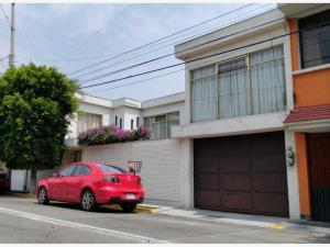 Casa en venta en Electra, Tlalnepantla de Baz, México