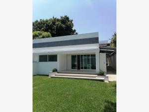 Casa en venta en Palmira Tinguindin, Cuernavaca, Morelos Casa en venta en Palmira Tinguindin, Cuernavaca, Morelos