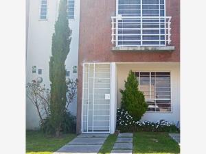 Casa en renta en Valle de Lerma, Lerma, México