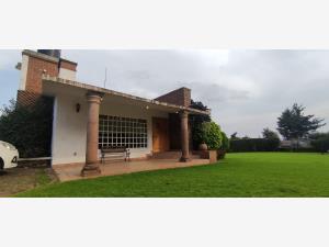 Casa en venta en San Gabriel Ixtla, Valle de Bravo, México