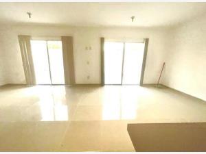 Casa en venta en El Country, Centro, Tabasco