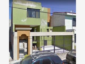 Casa en venta en Jardines de San Joaquín, Zamora, Michoacán de Ocampo
