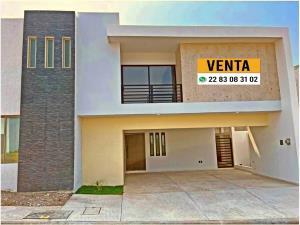 Casa en venta en Lomas de la Rioja, Alvarado, Veracruz de Ignacio de la Llave
