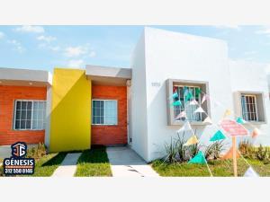 Casa en venta en La Comarca, Villa de Álvarez, Colima