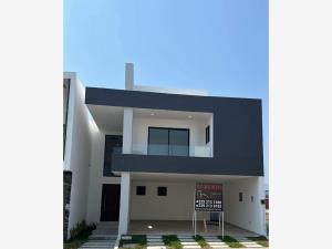 Casa en venta en Las Lomas Residencial, Alvarado, Veracruz de Ignacio de la Llave