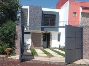 Casa en venta en Vista del Lago, Pátzcuaro, Michoacán de Ocampo