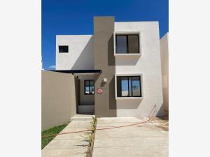 Casa en venta en Cholul, Mérida, Yucatán Casa en venta en Cholul, Mérida, Yucatán
