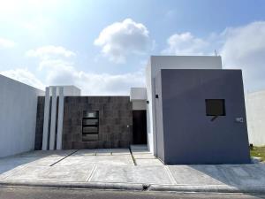 Casa en venta en Lomas de la Rioja, Alvarado, Veracruz de Ignacio de la Llave