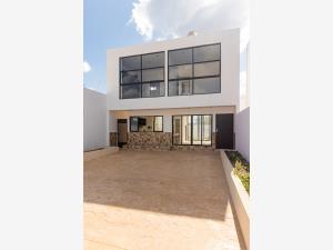 Casa en venta en Chichi Suarez, Mérida, Yucatán