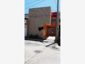Casa en venta en Quinta las Villas, Irapuato, Guanajuato