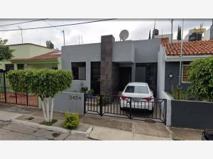 Casa en venta en Jardines del Sur, Guadalajara, Jalisco