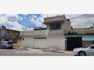 Casa en venta en Darío Martínez II Sección, Valle de Chalco Solidaridad, México