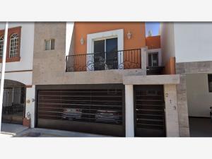 Casa en venta en Cumbres Elite, Monterrey, Nuevo León