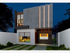 Casa en venta en Lomas de la Rioja, Alvarado, Veracruz de Ignacio de la Llave Casa en venta en Lomas de la Rioja, Alvarado, Veracruz de Ignacio de la Llave