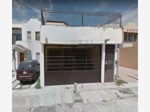 Casa en venta en Delfines, Puerto Vallarta, Jalisco