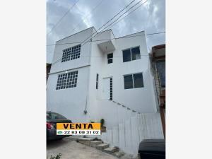 Casa en venta en Del Periodista, Xalapa, Veracruz de Ignacio de la Llave Casa en venta en Del Periodista, Xalapa, Veracruz de Ignacio de la Llave