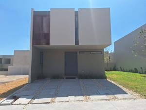 Casa en venta en Zákia, El Marqués, Querétaro
