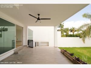 Casa en venta en Lomas de Gran Jardin, León, Guanajuato Casa en venta en Lomas de Gran Jardin, León, Guanajuato