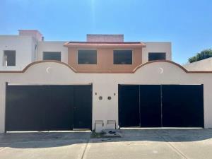Casa en venta en Rincón Tarasco, Morelia, Michoacán de Ocampo Casa en venta en Rincón Tarasco, Morelia, Michoacán de Ocampo