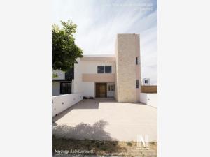 Casa en venta en El Mayorazgo Residencial, León, Guanajuato