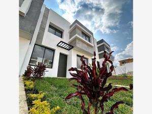 Casa en venta en Tzompantle Norte, Cuernavaca, Morelos