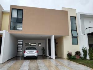 Casa en renta en Residencial Floresta, Mérida, Yucatán Casa en renta en Residencial Floresta, Mérida, Yucatán