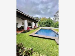Casa Estilo Hacienda en privada al norte de Cuernavaca, Morelos