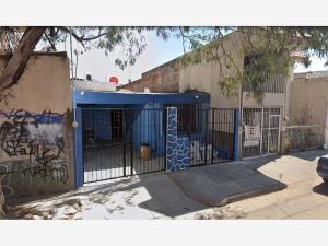 Casa en venta en Balcones de Oblatos, Guadalajara, Jalisco