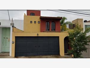 Casa en venta en Lomas de Santa Maria, Morelia, Michoacán de Ocampo